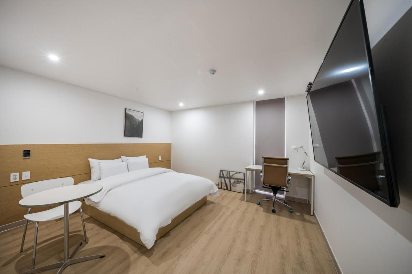 Laum Stay Business Hotel Iksan Dış mekan fotoğraf