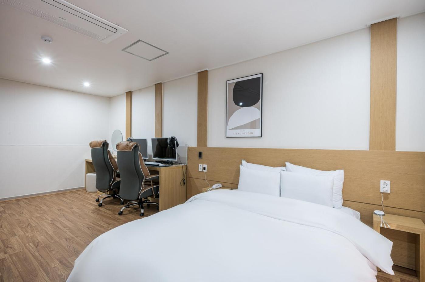 Laum Stay Business Hotel Iksan Dış mekan fotoğraf